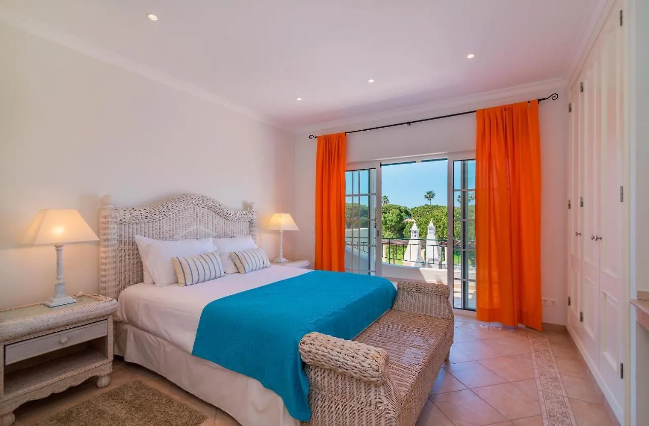 Villa Oceans 8. à Almancil